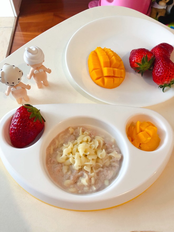 宝宝辅食添加：月龄对应指南与安全注意事项