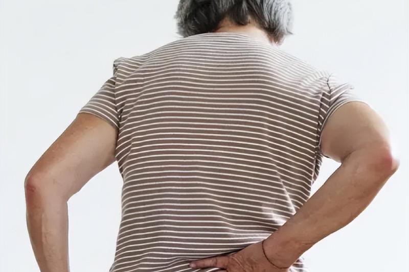 看舌底 查痛点 自测身体瘀血