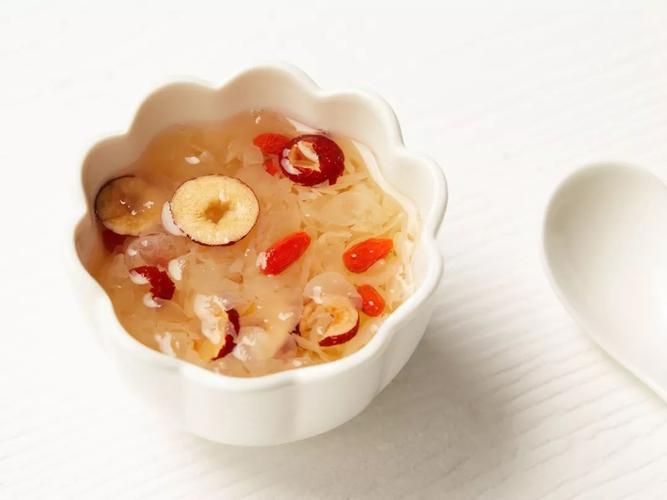 熬银耳羹五大关键