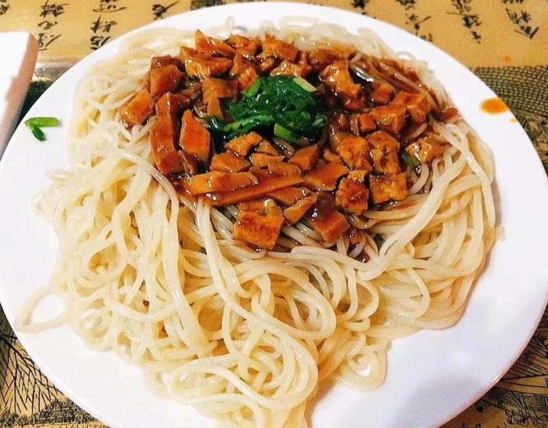 敦煌之旅 别错过这碗驴肉黄面